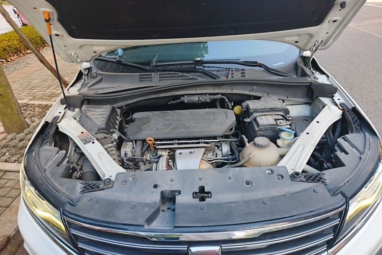 Used Roewe RX5 2016 30T Two-Wheel Drive Automatic Internet Smart Edition Engine Bay