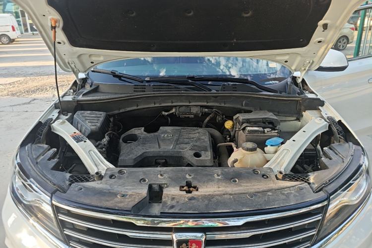Used Roewe RX5 2016 20T Two-Wheel Drive Automatic Internet Smart Edition Engine Bay