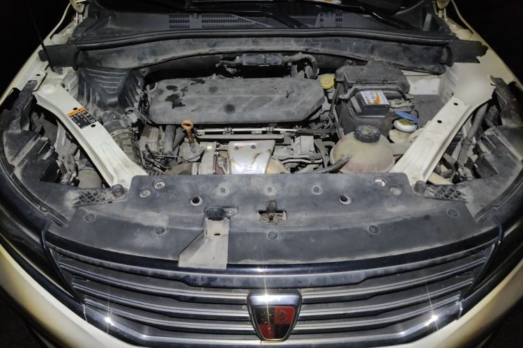Used Roewe RX5 2016 30T Two-Wheel Drive Automatic Internet Smart Edition Engine Bay