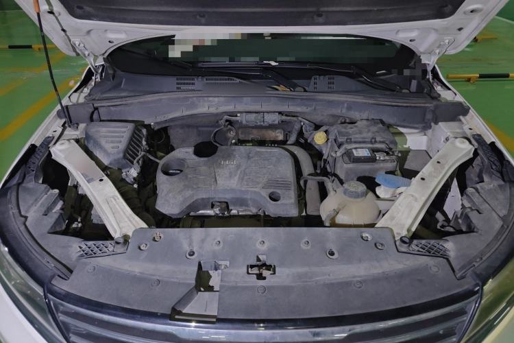 Used Roewe RX5 2016 20T Two-Wheel Drive Automatic Internet Smart Edition Engine Bay
