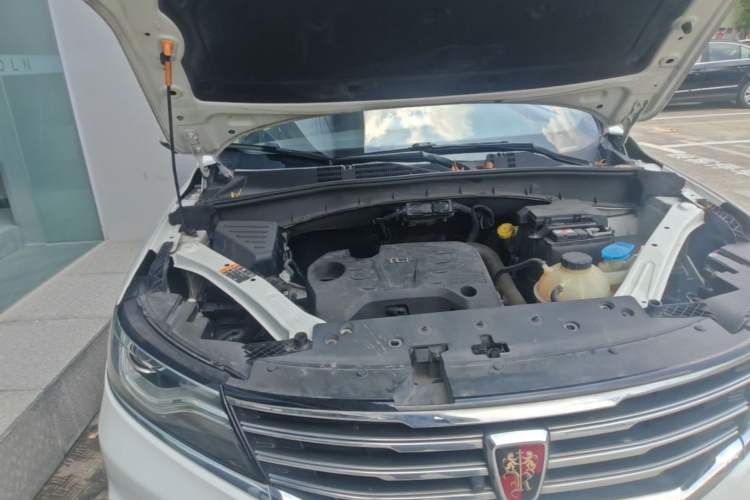 Used Roewe RX5 2016 20T Two-Wheel Drive Automatic Internet Smart Edition Engine Bay Right