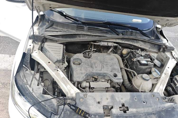 Used Roewe RX5 2016 20T Two-Wheel Drive Automatic Internet Smart Edition Engine Bay Right
