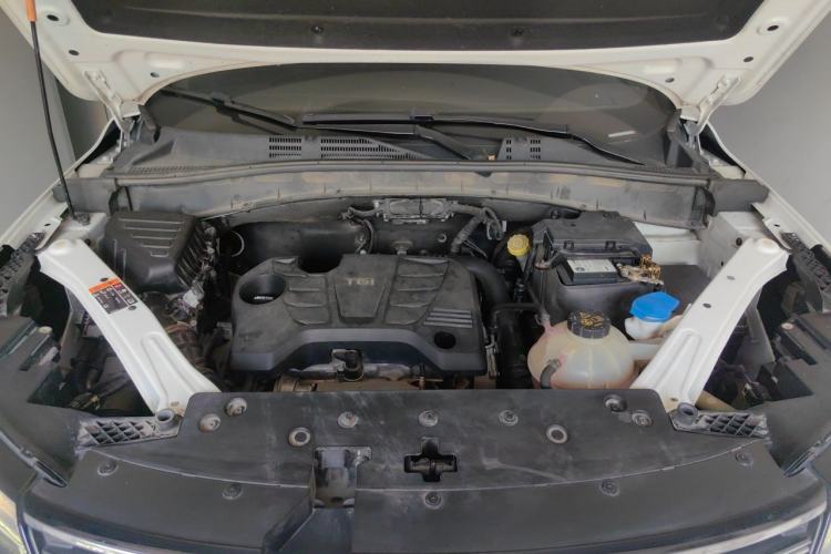 Used Roewe RX5 2016 20T Two-Wheel Drive Automatic Internet Smart Edition Engine Bay