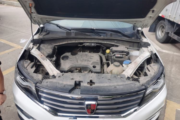Used Roewe RX5 2016 20T Two-Wheel Drive Manual Flagship Edition Engine Bay