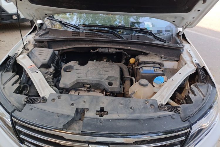 Used Roewe RX5 2016 20T Two-Wheel Drive Automatic Internet Smart Edition Engine Bay