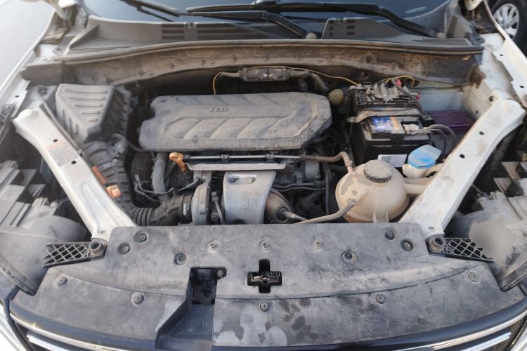 Used Roewe RX5 2016 30T Four-Wheel Drive Automatic Internet Smart Luxury Edition Engine Bay