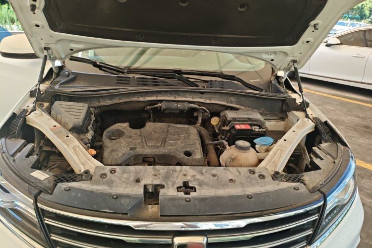 Used Roewe RX5 2016 20T Two-Wheel Drive Automatic Internet Smart Edition Engine Bay