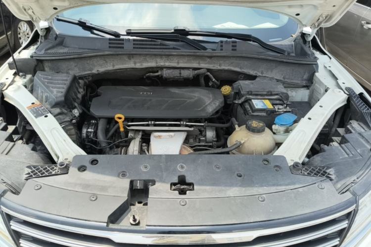 Used Roewe RX5 2016 30T Four-Wheel Drive Automatic Internet Smart Luxury Edition Engine Bay