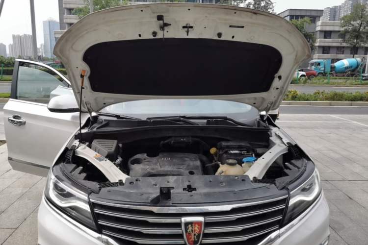 Used Roewe RX5 2016 20T Two-Wheel Drive Automatic Internet Smart Edition Engine Bay