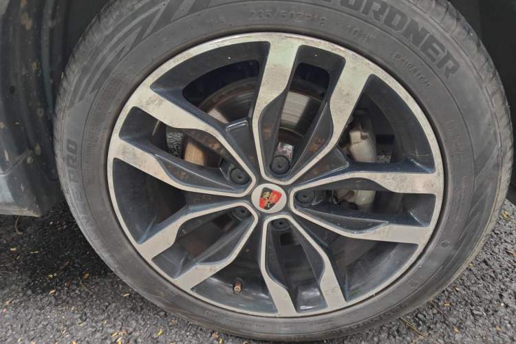 Used Roewe RX5 2016 20T Two-Wheel Drive Automatic Internet Smart Edition Exterior 1