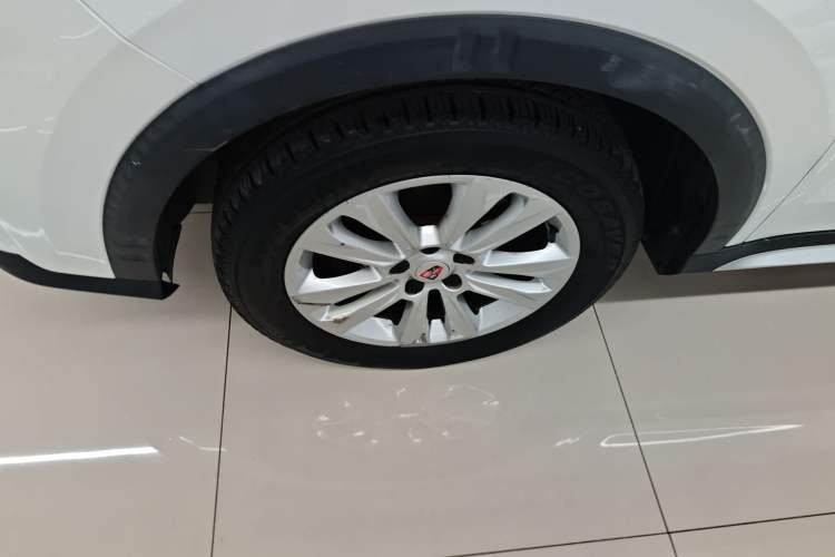 Used Roewe RX5 2016 20T Two-Wheel Drive Automatic Flagship Edition Exterior 4