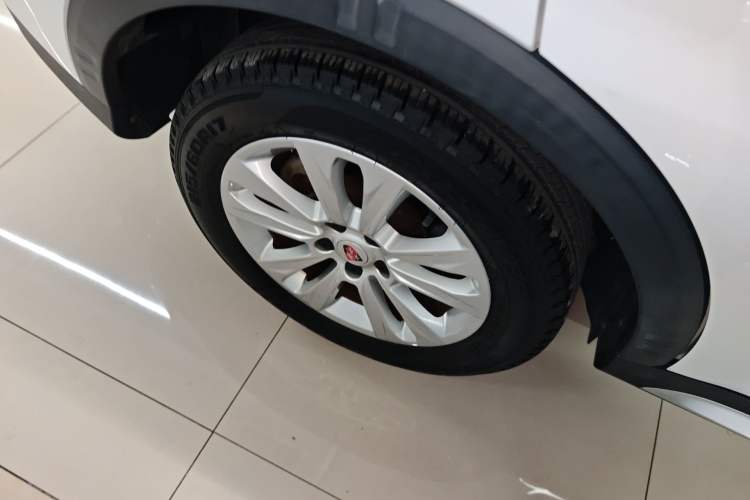 Used Roewe RX5 2016 20T Two-Wheel Drive Automatic Flagship Edition Exterior 5
