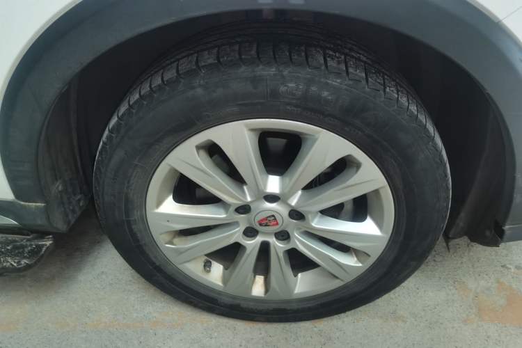 Used Roewe RX5 2016 20T Two-Wheel Drive Manual Flagship Edition Exterior 7