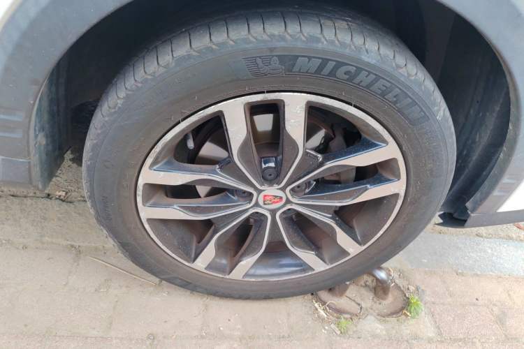 Used Roewe RX5 2016 20T Two-Wheel Drive Automatic Internet Smart Edition Exterior 7