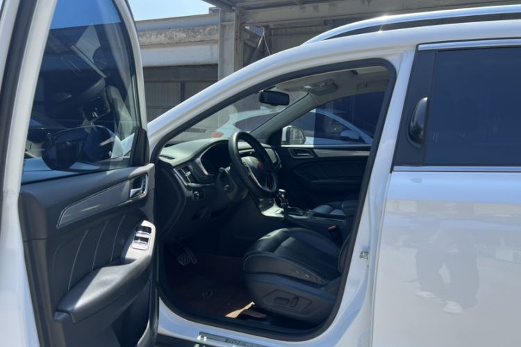 Used Roewe RX5 2016 30T Two-Wheel Drive Automatic Internet Smart Edition Exterior 9