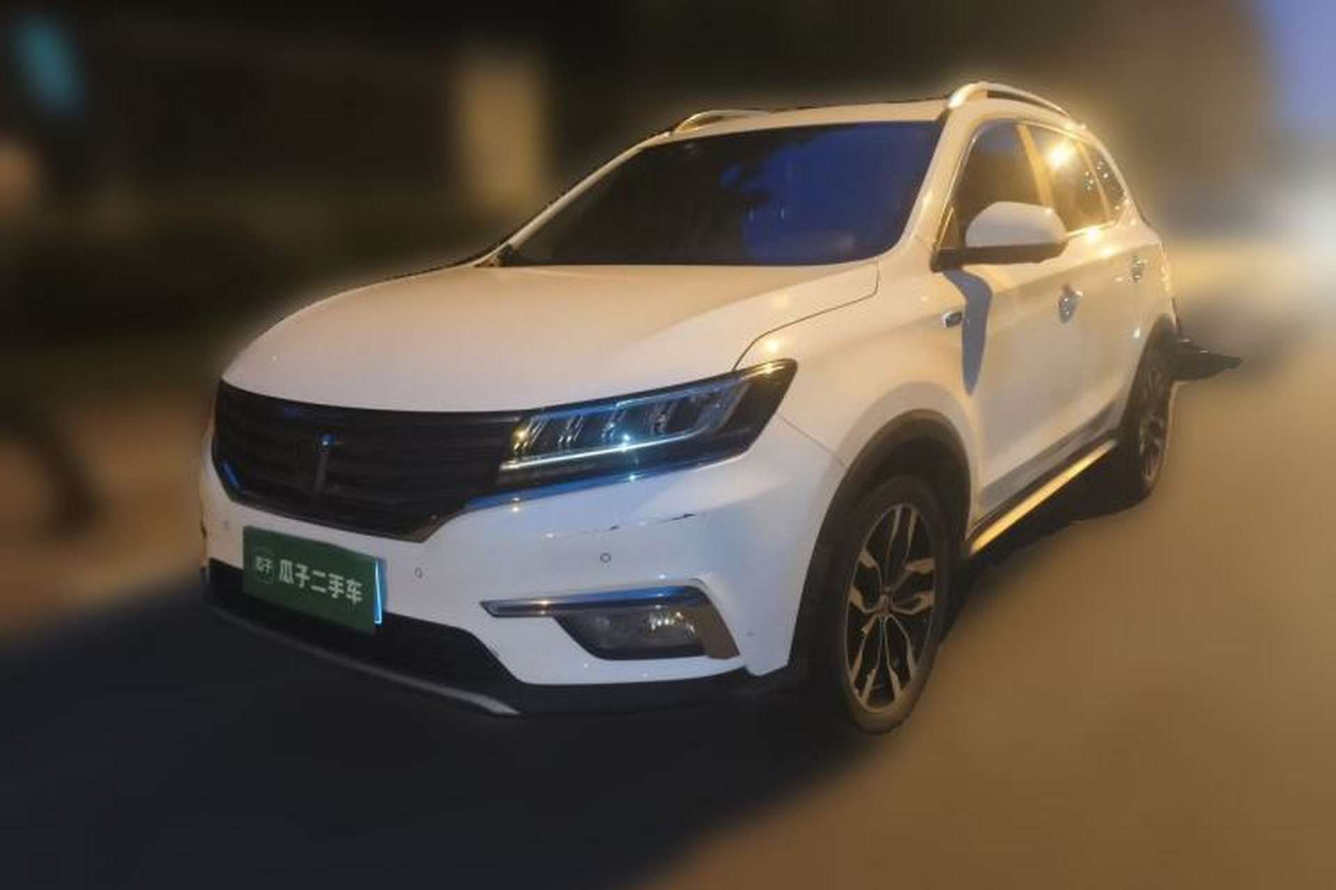 Used Roewe RX5 2016 30T Four-Wheel Drive Automatic Internet Smart Luxury Edition Front Left 45 Deg