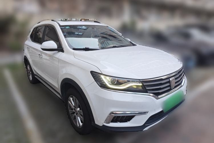 Used Roewe RX5 2016 20T Two-Wheel Drive Automatic Flagship Edition Front Right 45 Deg