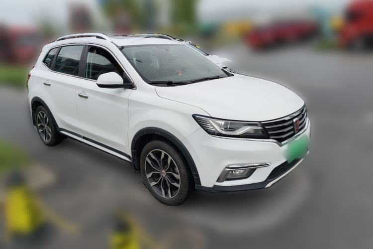 Used Roewe RX5 2016 20T Two-Wheel Drive Manual Transmission Internet Smart Edition Front Right 45 Deg