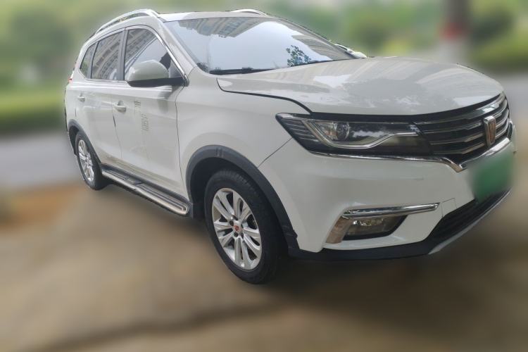Used Roewe RX5 2016 Revised Version 20T Two-Wheel Drive Manual Transmission Luxury Edition Front Right 45 Deg