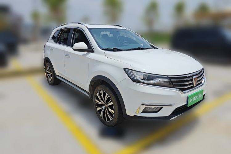 Used Roewe RX5 2016 20T Two-Wheel Drive Automatic Flagship Edition Front Right 45 Deg