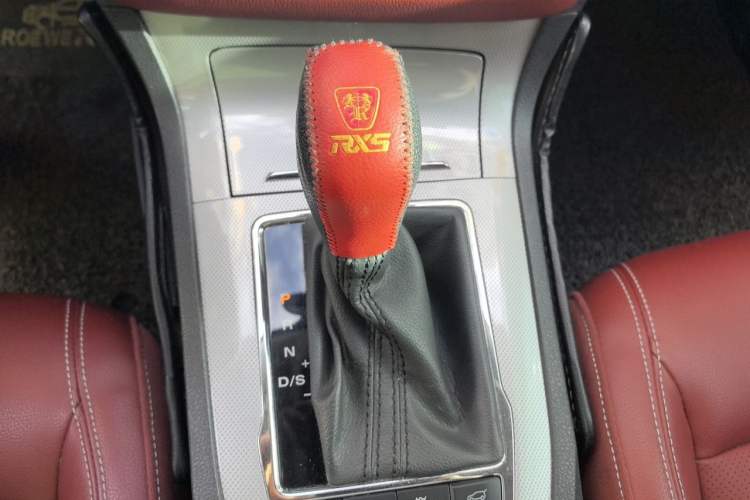 Used Roewe RX5 2016 30T Four-Wheel Drive Automatic Internet Smart Luxury Edition Gear Lever
