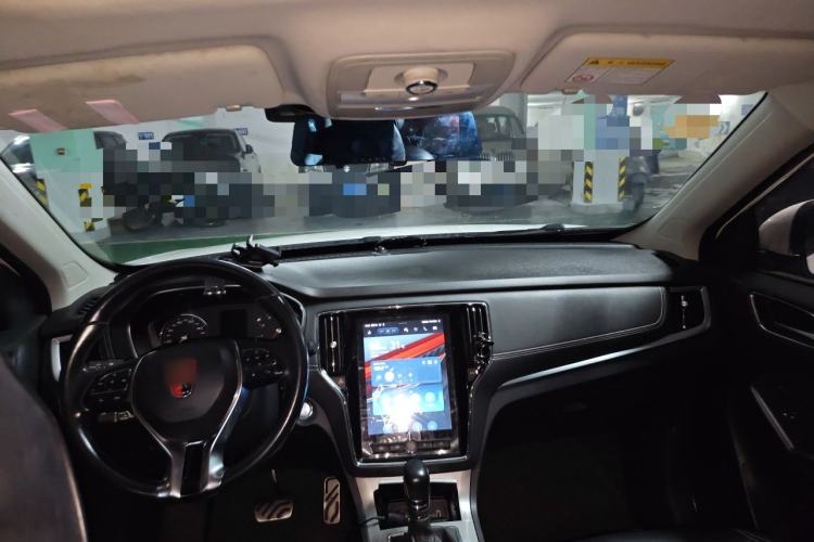 Used Roewe RX5 2016 20T Two-Wheel Drive Automatic Internet Smart Edition Headliner