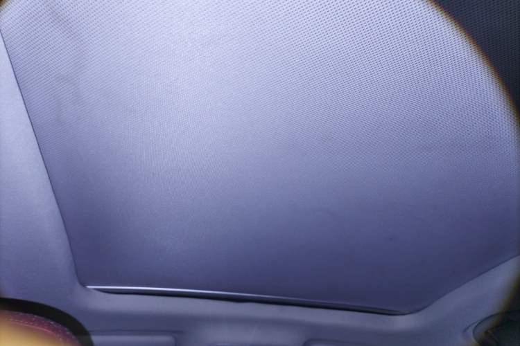 Used Roewe RX5 2016 30T Four-Wheel Drive Automatic Internet Smart Luxury Edition Headliner