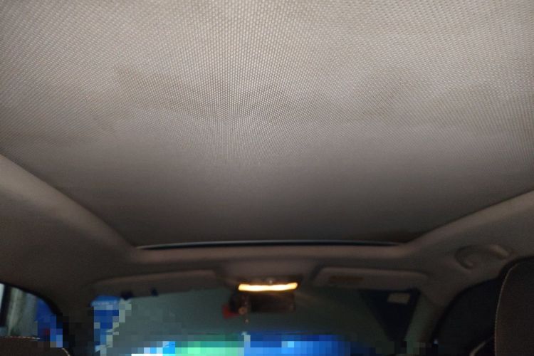 Used Roewe RX5 2016 20T Two-Wheel Drive Automatic Internet Smart Edition Headliner