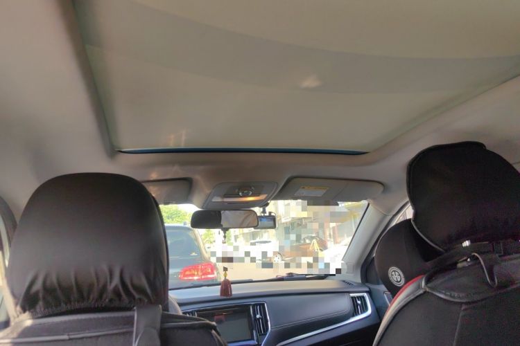 Used Roewe RX5 2016 20T Two-Wheel Drive Automatic Flagship Edition Headliner