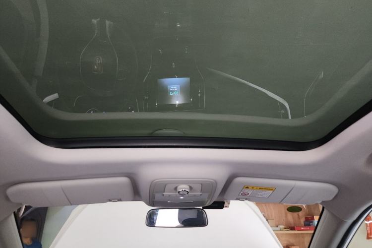 Used Roewe RX5 2016 20T Two-Wheel Drive Automatic Flagship Edition Headliner