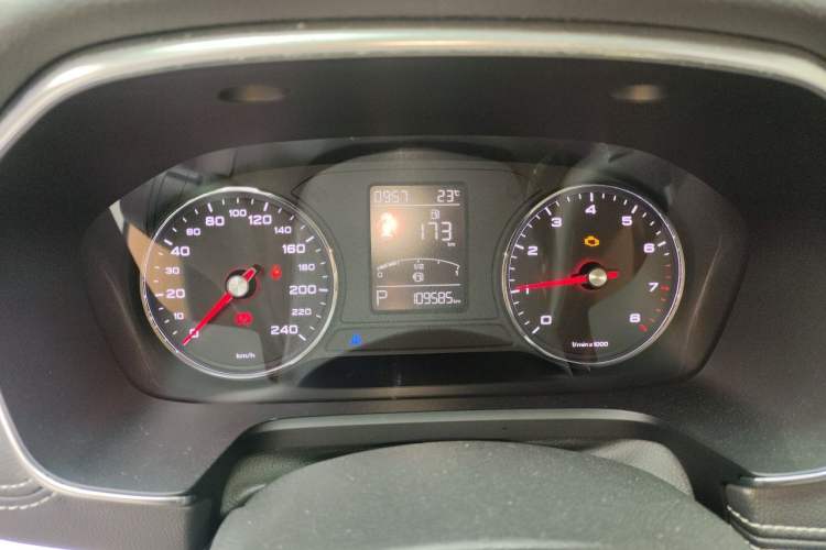 Used Roewe RX5 2016 20T Two-Wheel Drive Automatic Internet Smart Edition Instrument Cluster