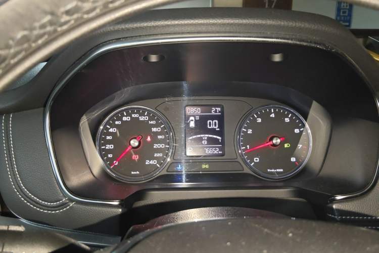 Used Roewe RX5 2016 20T Two-Wheel Drive Automatic Internet Smart Edition Instrument Cluster