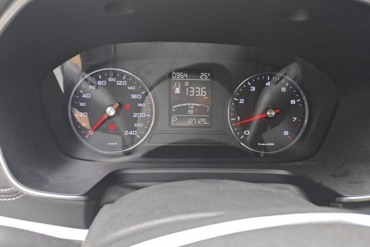 Used Roewe RX5 2016 20T Two-Wheel Drive Automatic Internet Smart Edition Instrument Cluster
