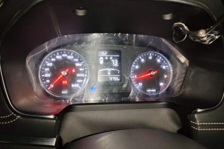 Used Roewe RX5 2016 20T Two-Wheel Drive Manual Flagship Edition Instrument Cluster