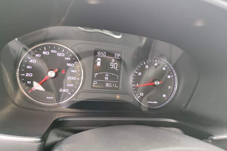 Used Roewe RX5 2016 20T Two-Wheel Drive Automatic Internet Smart Edition Instrument Cluster