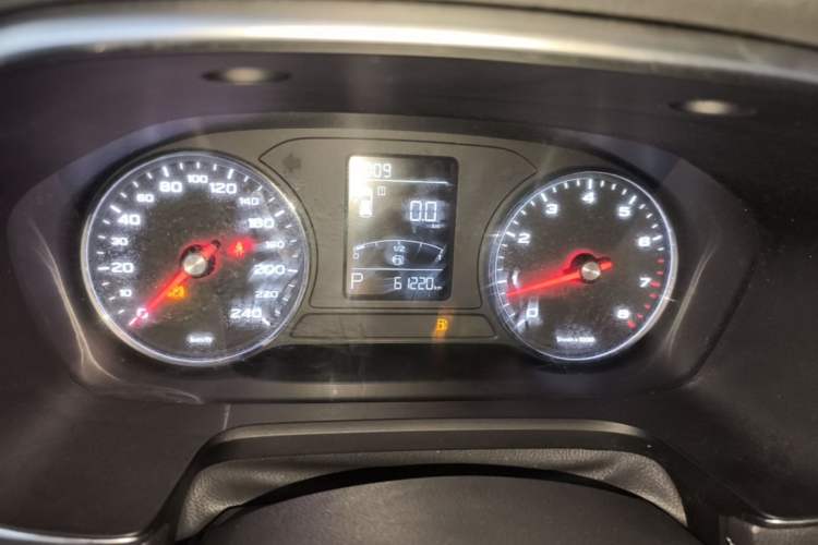 Used Roewe RX5 2016 20T Two-Wheel Drive Automatic Flagship Edition Instrument Cluster