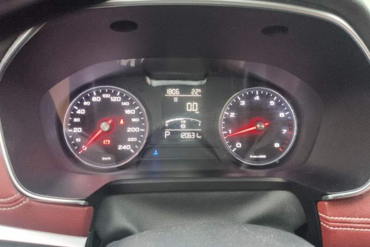 Used Roewe RX5 2016 20T Two-Wheel Drive Automatic Internet Smart Edition Instrument Cluster