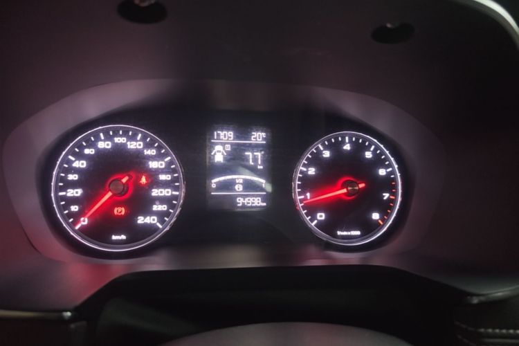 Used Roewe RX5 2016 20T Two-Wheel Drive Manual Transmission Internet Smart Edition Instrument Cluster