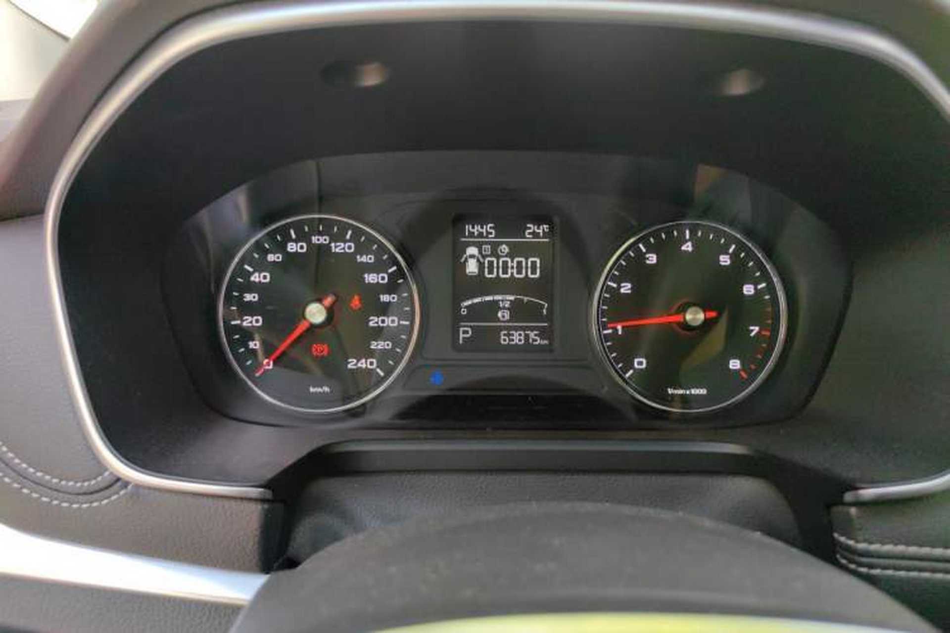 Used Roewe RX5 2016 20T Two-Wheel Drive Automatic Internet Smart Edition Instrument Cluster