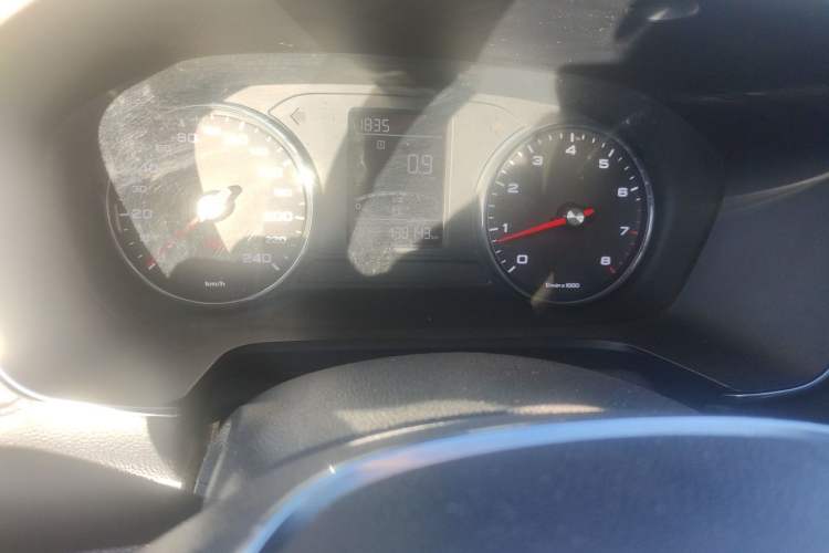 Used Roewe RX5 2016 20T Two-Wheel Drive Manual Flagship Edition Instrument Cluster