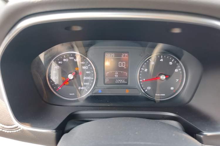 Used Roewe RX5 2016 20T Two-Wheel Drive Automatic Internet Smart Edition Instrument Cluster