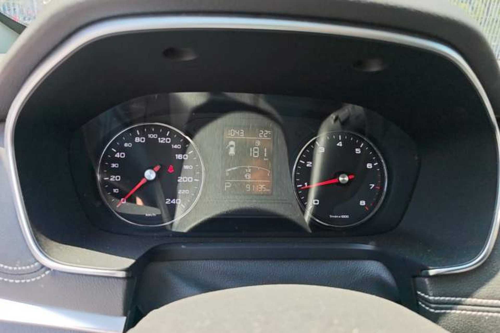Used Roewe RX5 2016 20T Two-Wheel Drive Automatic Internet Smart Edition Instrument Cluster