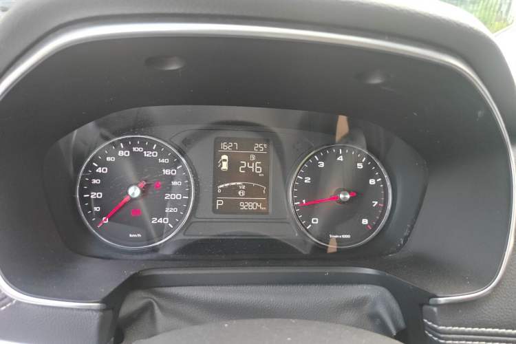 Used Roewe RX5 2016 20T Two-Wheel Drive Automatic Internet Smart Edition Instrument Cluster