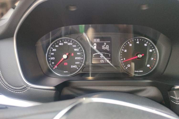 Used Roewe RX5 2016 20T Two-Wheel Drive Manual Flagship Edition Instrument Cluster