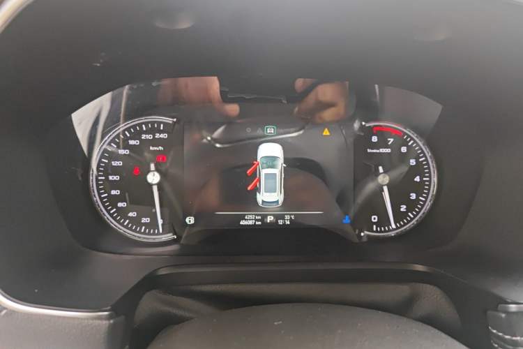 Used Roewe RX5 2016 30T Two-Wheel Drive Automatic Internet Smart Edition Instrument Cluster