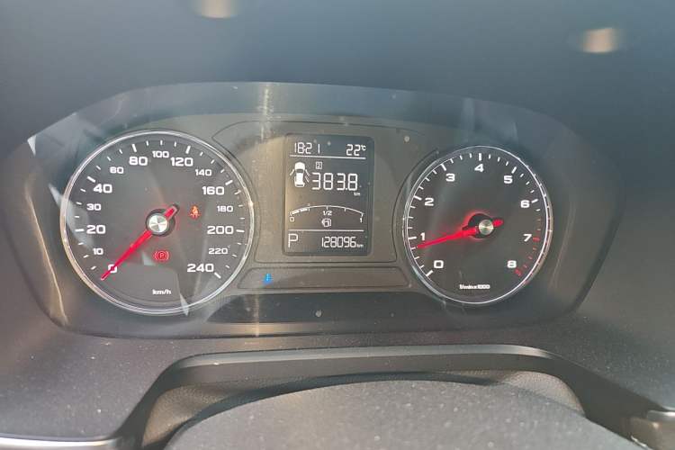 Used Roewe RX5 2016 20T Two-Wheel Drive Automatic Internet Smart Edition Instrument Cluster