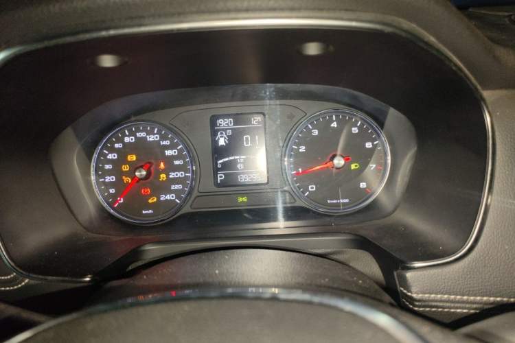 Used Roewe RX5 2016 20T Two-Wheel Drive Automatic Internet Smart Edition Instrument Cluster