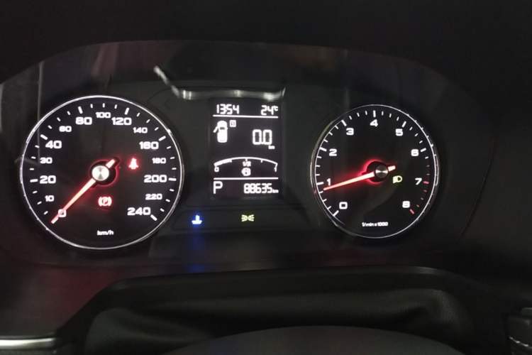 Used Roewe RX5 2016 20T Two-Wheel Drive Automatic Internet Smart Edition Instrument Cluster