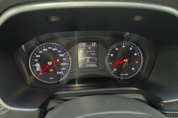 Used Roewe RX5 2016 20T Two-Wheel Drive Automatic Internet Smart Edition Instrument Cluster