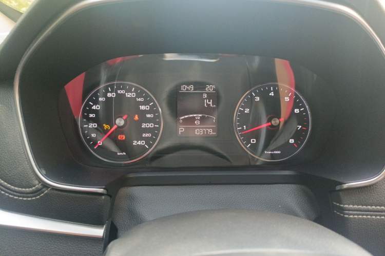 Used Roewe RX5 2016 20T Two-Wheel Drive Automatic Internet Smart Edition Instrument Cluster